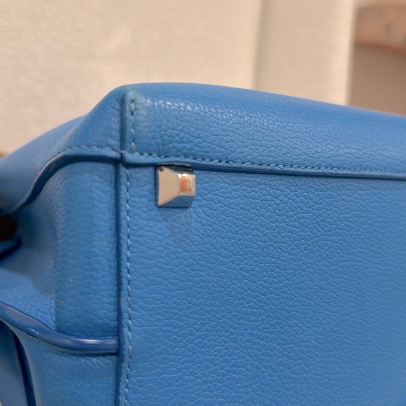 MCM Milla Tote - Picture 6 of 12